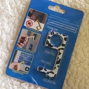 Touch-Free & Hygenic Contactless Safety Door 3